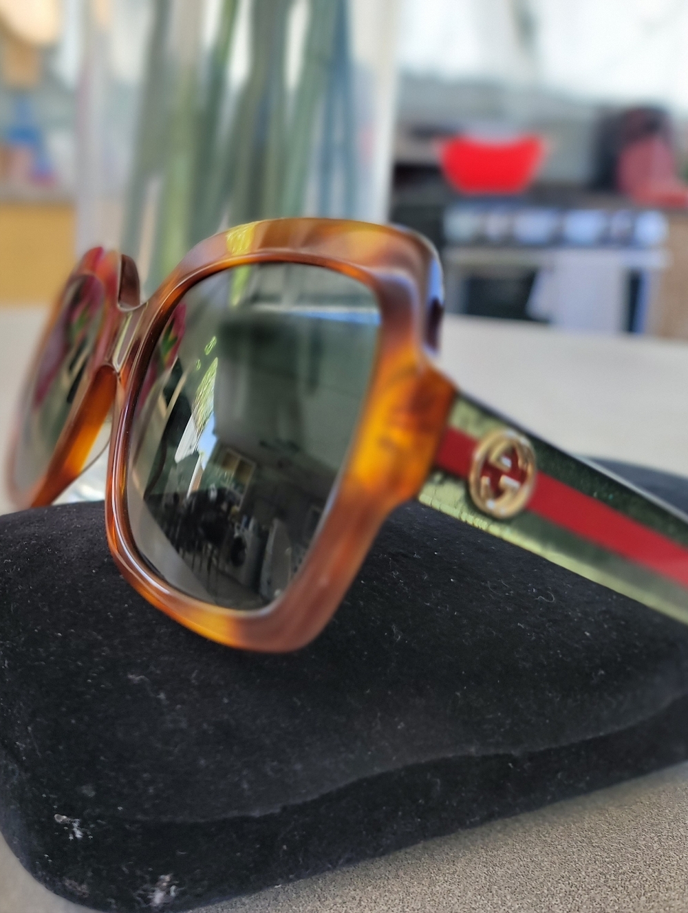 Gucci Brown/Tortoiseshell Square Sunglasses with Green-Red Temple Stripes - Picture 9 of 9